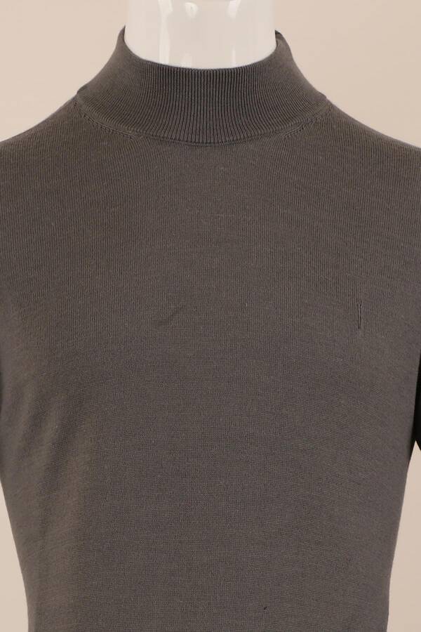 Slim Fit Yünlü Boğazlı Triko